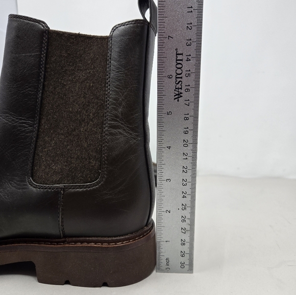 Vince Ryder Womens Water Resistant Bootie Sz 9M Chelsea Chocolate Brown Leather - Picture 8 of 10